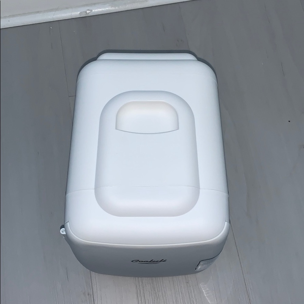 Mini fridge - Picture 2 of 6